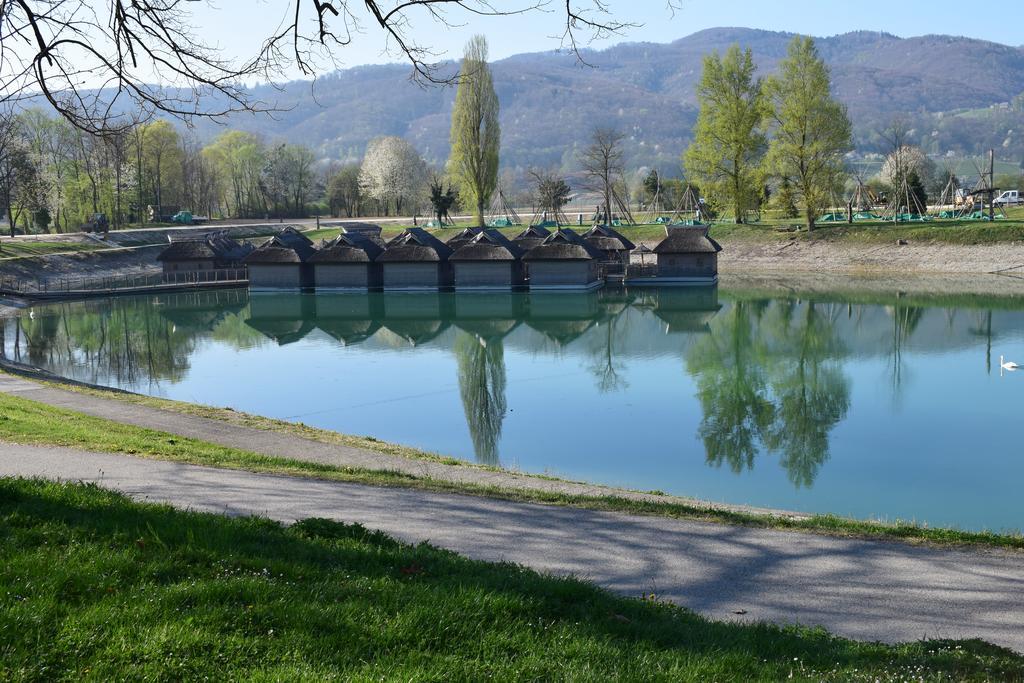 Borovnica Catez Apartamento Catez ob Savi Exterior foto