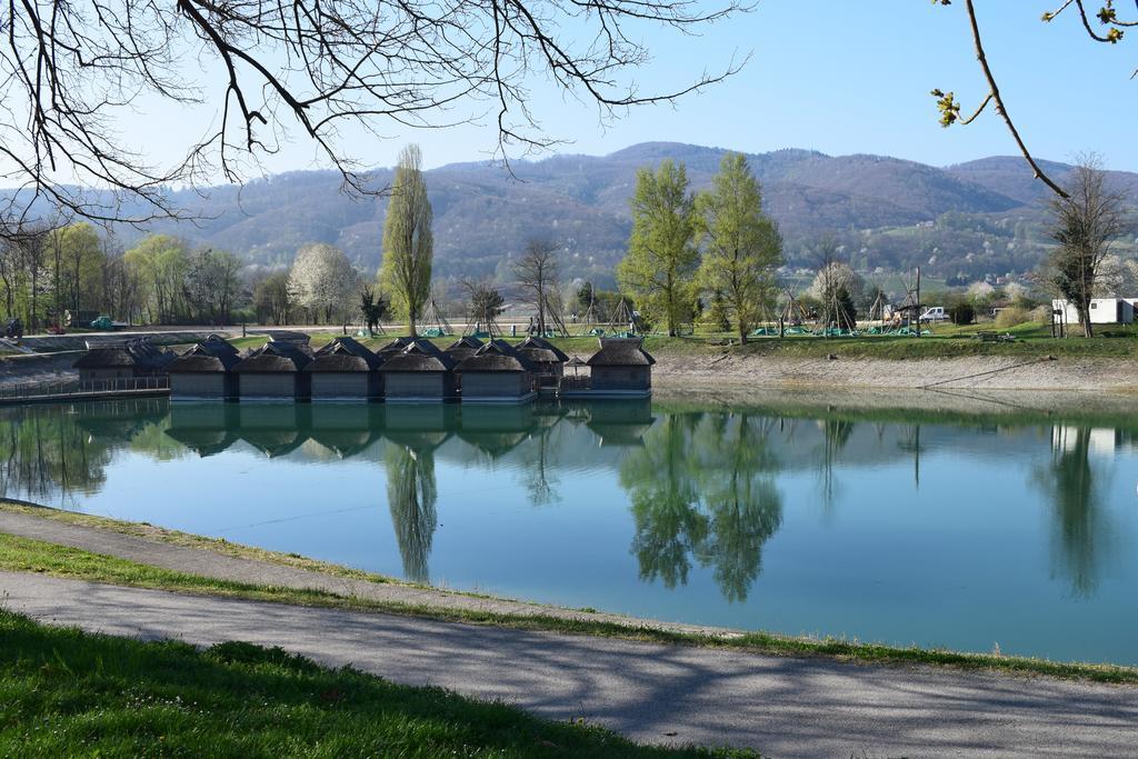 Borovnica Catez Apartamento Catez ob Savi Exterior foto